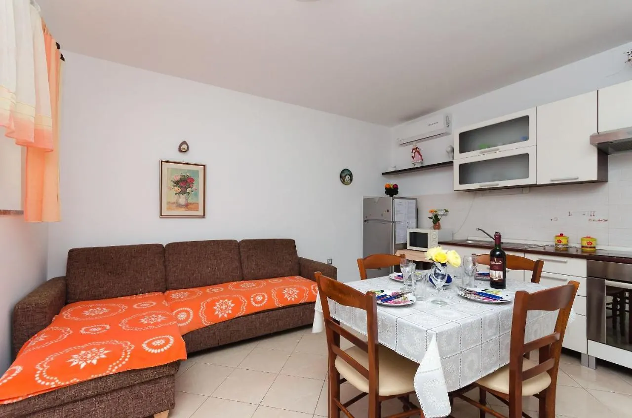 Apartments Branka Mošćenička Draga 0*,
